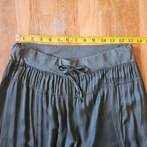 Sofia Pants Womens S Army Green Satin Cargo Jogger Made in Italy Quiet Luxury - Picture 7 of 10